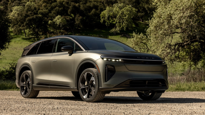 La Lucid Gravity Grand Touring 2026 se estrena en el mercado.