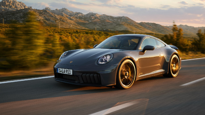El Porsche 911 Carrera GTS ganó el mejor auto de alto rendimiento en el World Car Awards 2025.