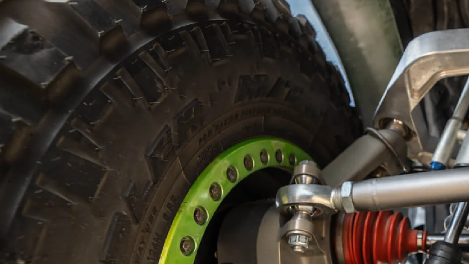 RTR Bronco Fun-Runner LT tiene modificado todo el sistema de suspensión.