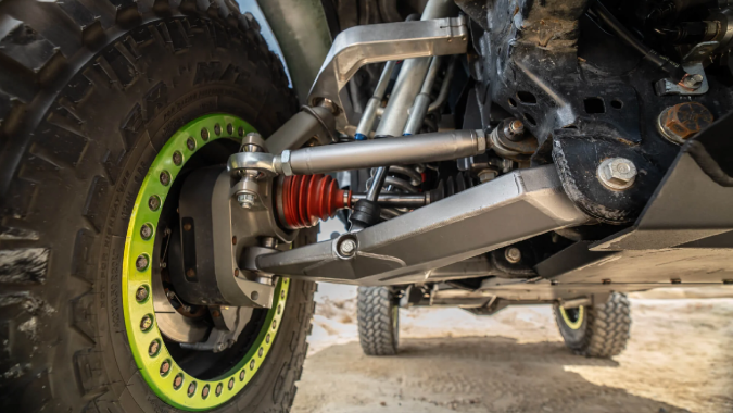 RTR Bronco Fun-Runner LT tiene modificado todo el sistema de suspensión.