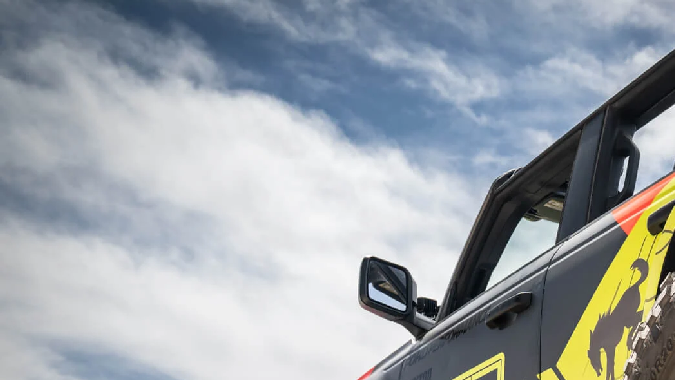 RTR Bronco Fun-Runner LT tiene llantas 20 pulgadas de alto rendimiento.