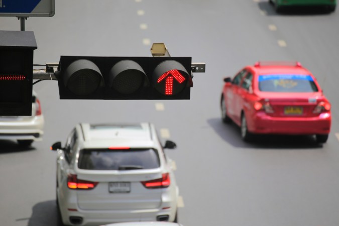 Las multas más comunes en EE.UU. que todo conductor debe evitar.