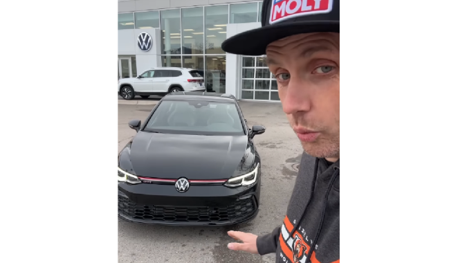 Jamie Orr viajó a Montana para comprar el último Golf GTI manual.
