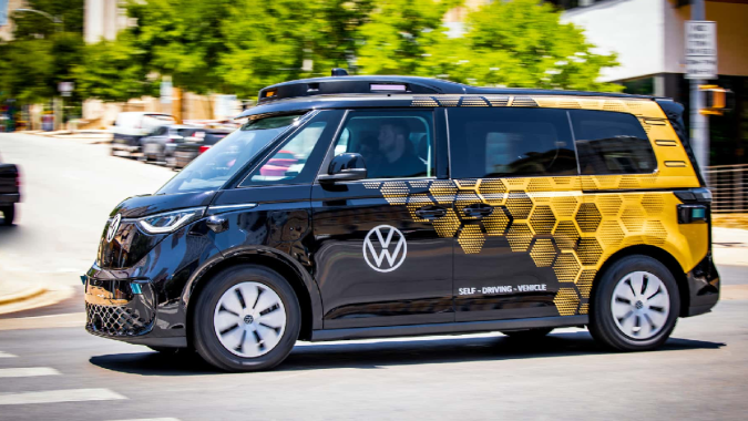 Volkswagen ID.Buzz AD tendrá varias pruebas con un operador humano.