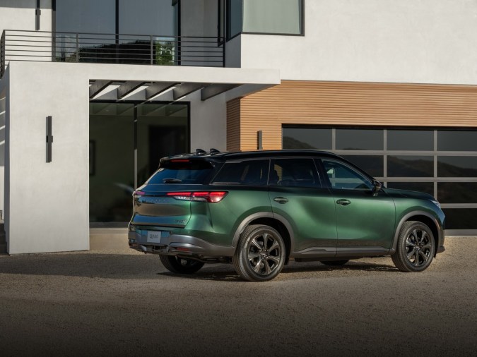 Infiniti QX60 trae una versión Sport.