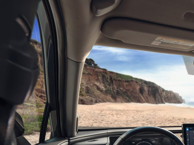 Toyota RAV4 2026 tiene un interior amplio.