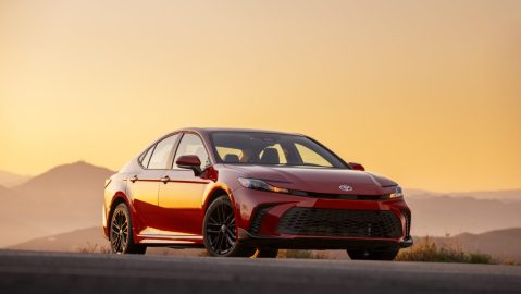 Toyota Camry 2026 Nightshade llegará en verano de 2025.