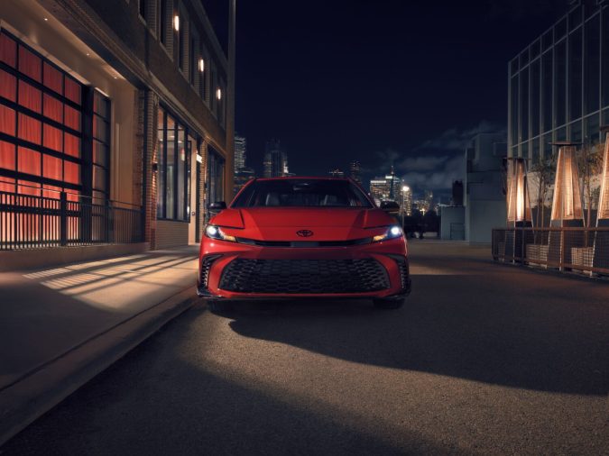 Toyota Camry 2026 Nightshade estará en todas las versiones del Camry.