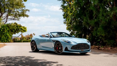 Aston Martin DB12 Volante Palm Beach Edition es ideal para el sur de Florida.