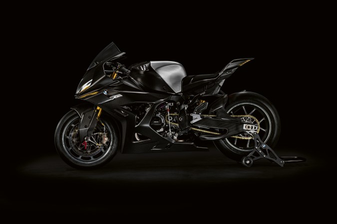 BMW Motorrad Concept RR está pensada para pista.