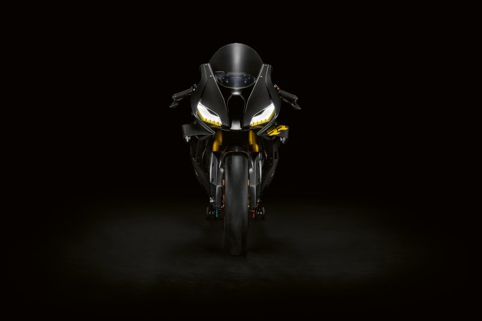 BMW Motorrad Concept RR muestra un diseño agresivo.