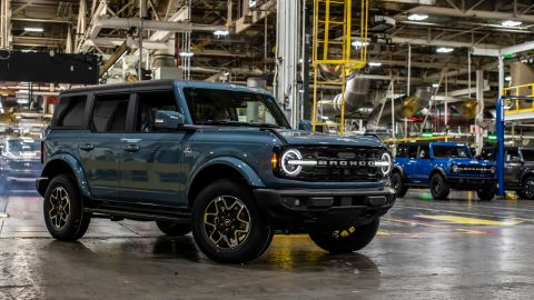 Recall de Ford Expedition y Navigator: Problemas con cámaras traseras en 2025