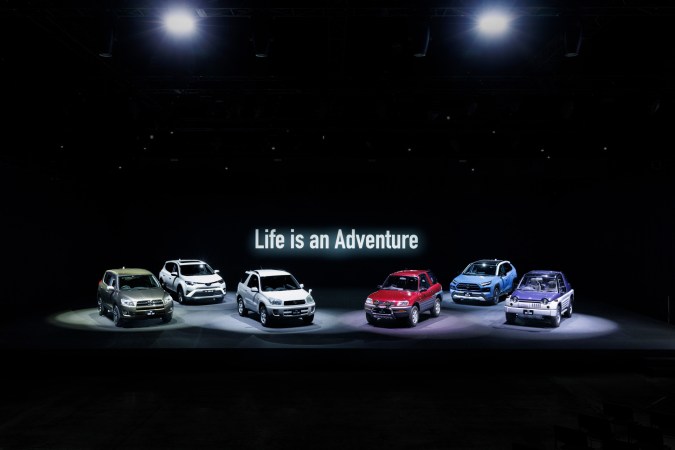 Descubre la Toyota RAV4 2026: Diseño renovado y electrificación total