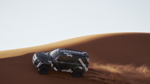 Land Rover Defender Dakar D7X-R tendrá la base del Defender Octa.