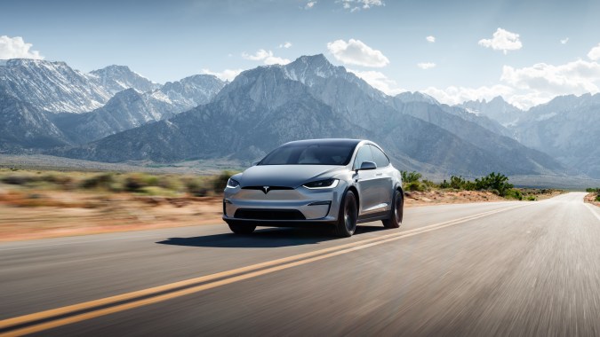 Tesla Model X, múltiples fallos reportados.