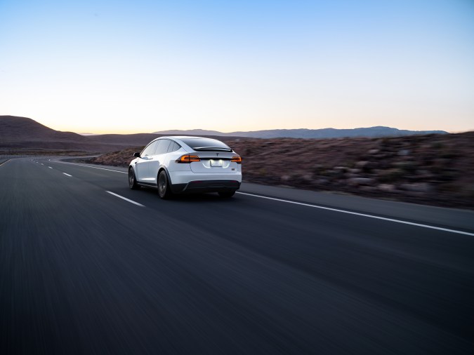Muchos de los recalls de Tesla no pueden resolverse por software
