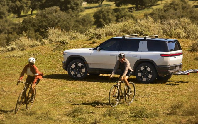 Rivian R2 mantiene su precio en $45,000