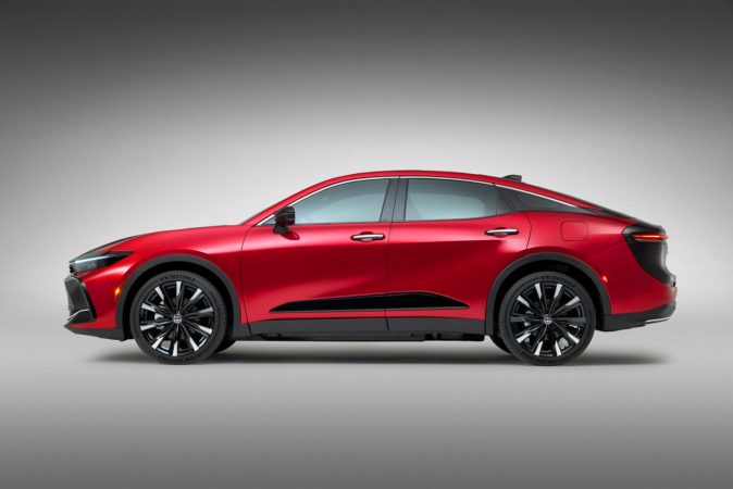 Descubre el Toyota Crown 2025