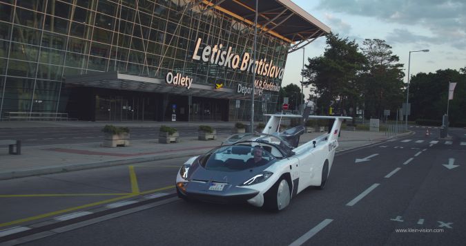 Conoce el AirCar: velocidad de 250 km/h en el aire