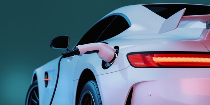 Desde SUV, compactos, sedanes, todoterrenos, la tecnología eléctrica suma más.