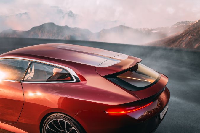 BMW Concept Speedtop Shooting Brake resalta su diseño elegante.