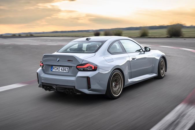 BMW M2 CS 2026 llega con nuevos acabados.