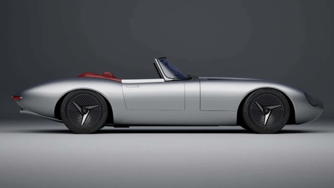 Callum Jaguar E-Type Restomod Concept tiene unas dimensiones diferentes.