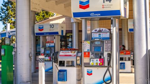 que gasolina es mejor chevron o shell