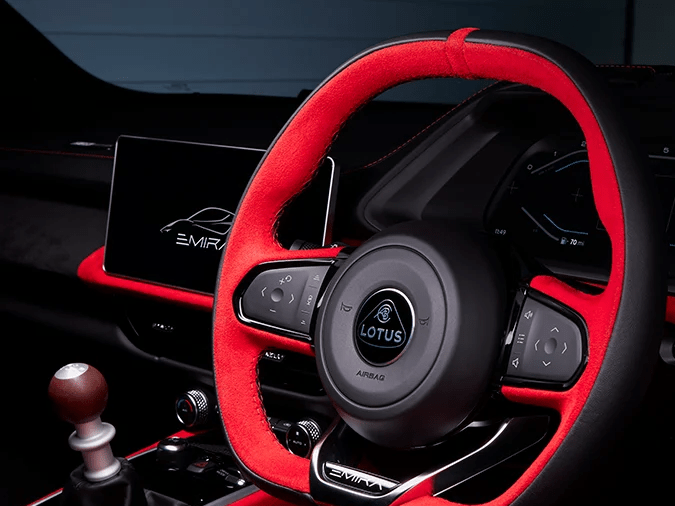 Interior del Lotus Emira Clark Edition
