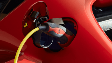 Ferrari lanzará su eléctrico para 2026.