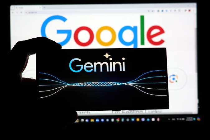 Google Assistant cmabia a Gemini