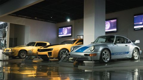Cultura pop y autos legendarios en Petersen
