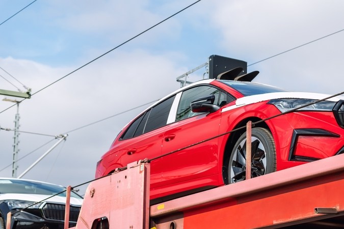 ¿Compraste un auto en USA? Conoce los prohibidos en México