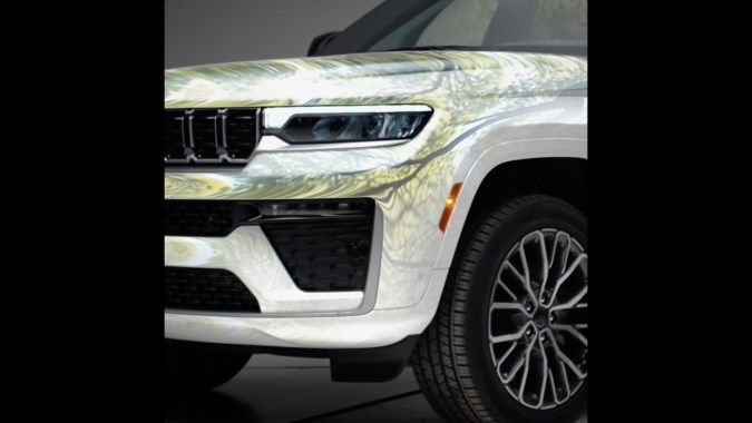 Jeep Grand Cherokee 2026 ha renovado detalles en el exterior e interior.