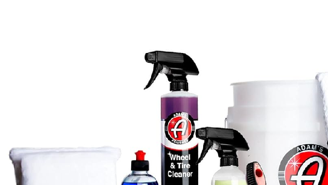 Kit de limpieza para autos de Adam's ofrece una gran variedad de productos.