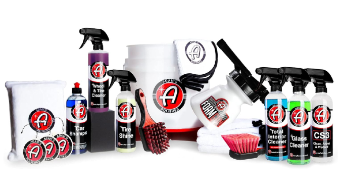 Kit de limpieza para autos de Adam's ofrece una gran variedad de productos.