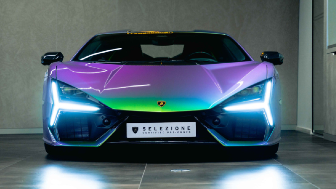 El Lamborghini Revuelto luce una gran personalidad por su diseño.