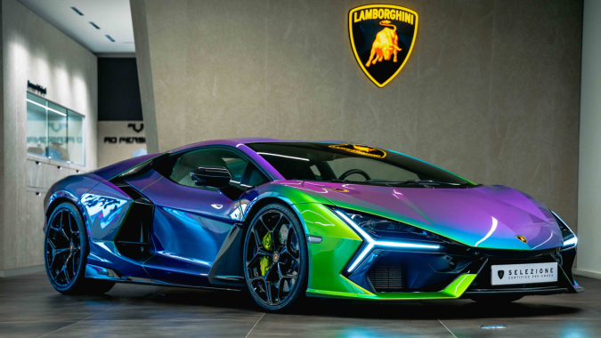 Este Lamborghini Revuelto es único por su color verde agave especial.