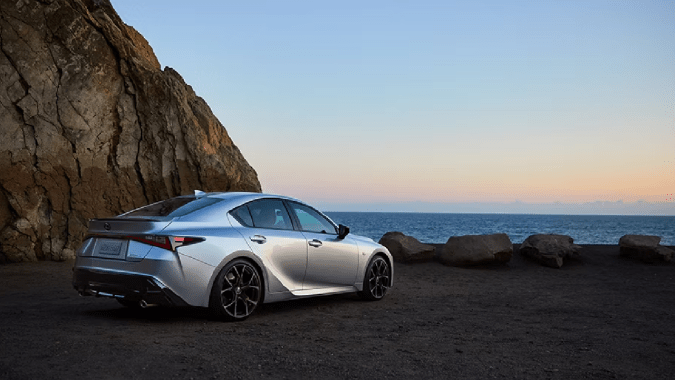 Lexus IS 500 2025 tiene su versión exclusiva, el Ultimate Edition.