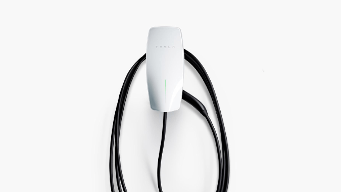 El Tesla Universal Charger ofrece varios tipos de conectores para diferentes marcas.