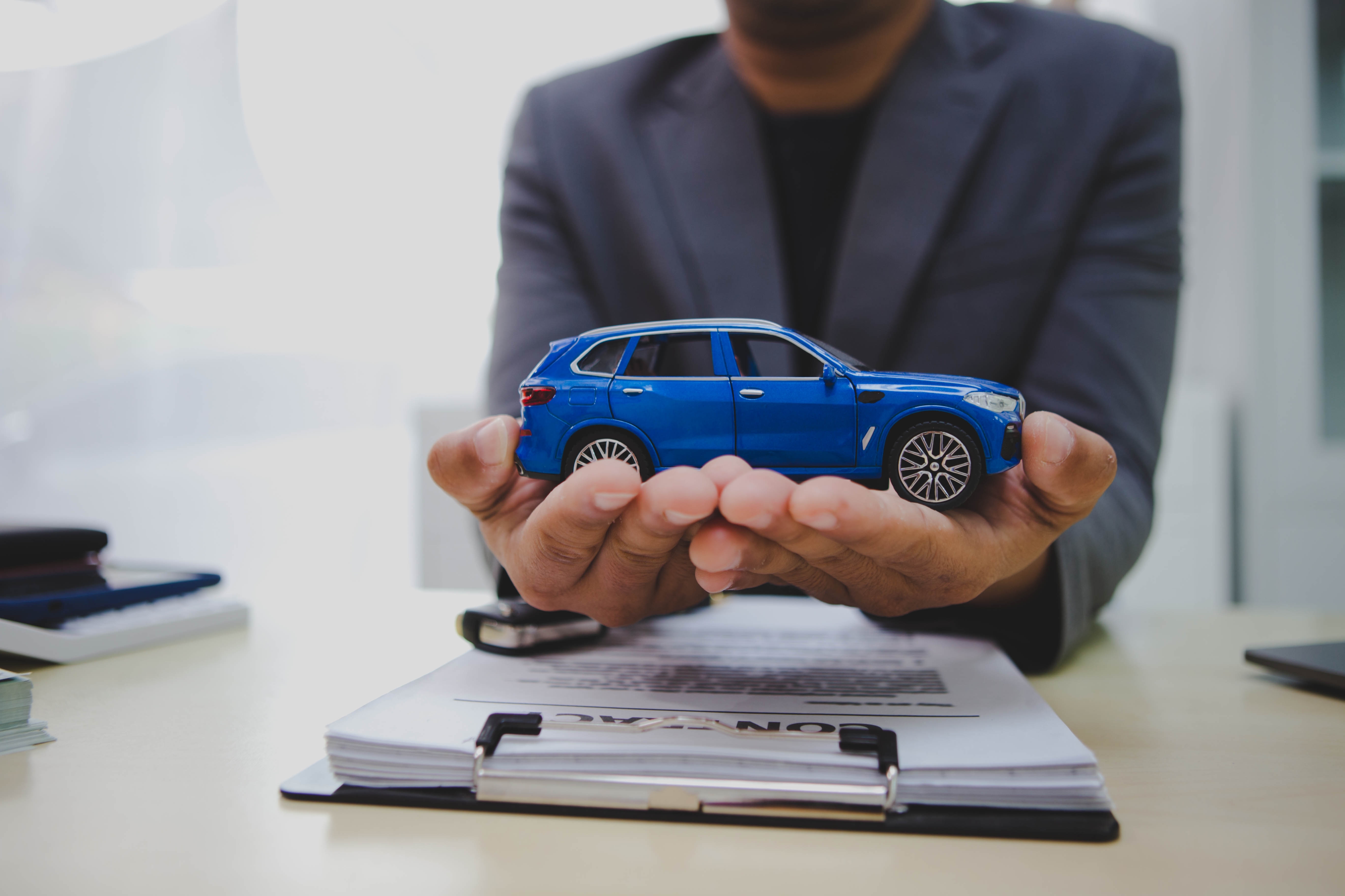 cómo saber si el título de mi auto es falso