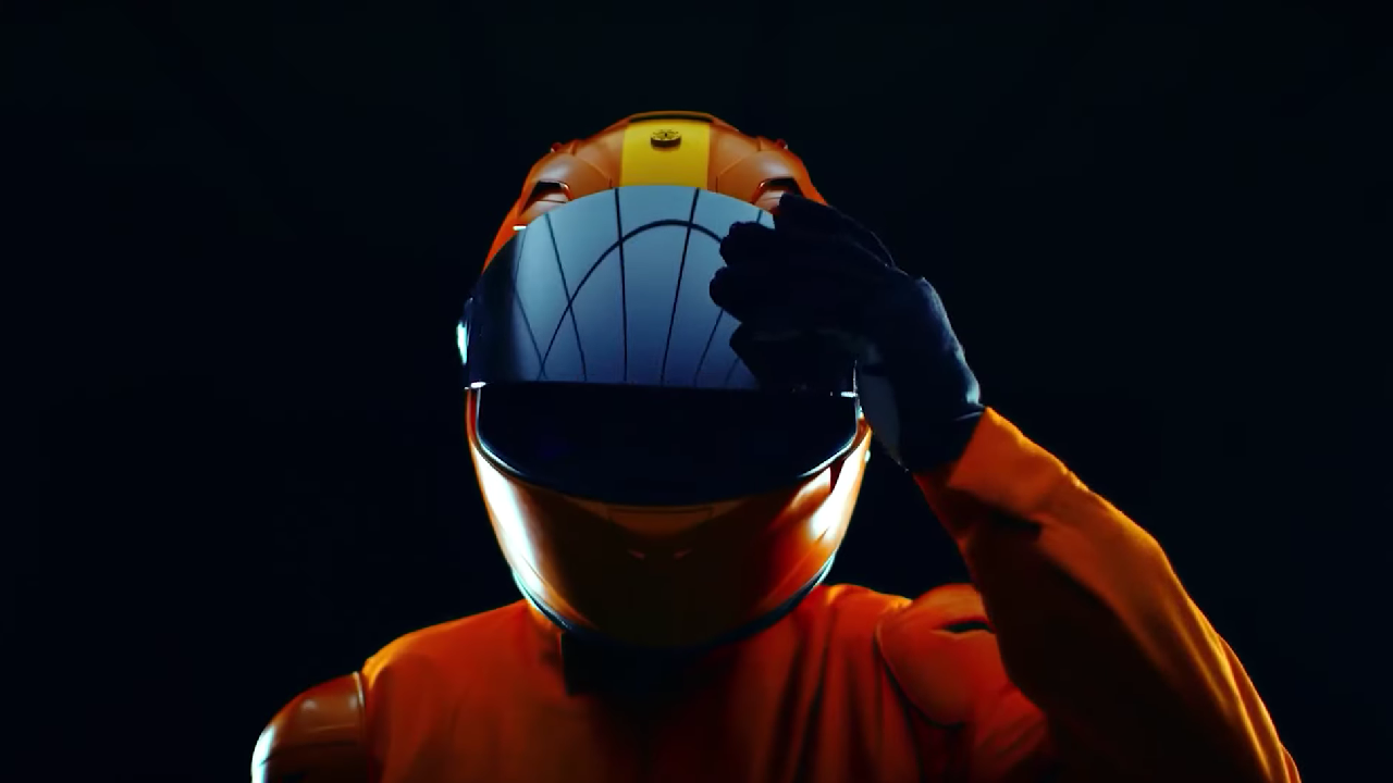 Los pilotos de los Wienermobiles tendrán trajes representativos.