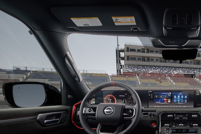 Conoce la Nissan Armada NISMO 2026, disponible en otoño de 2025.