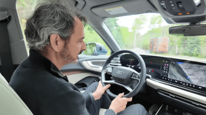 Audi A5 2025 tiene varios modos de manejo que logran mayor control del auto.