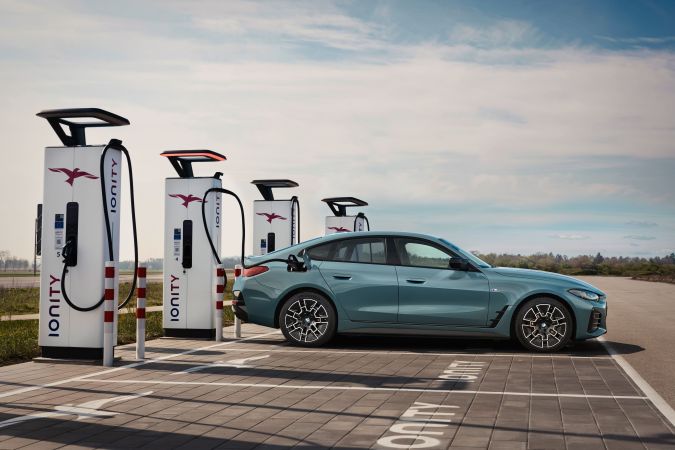 el BMW i4 2026 lleva la conducción al siguiente nivel