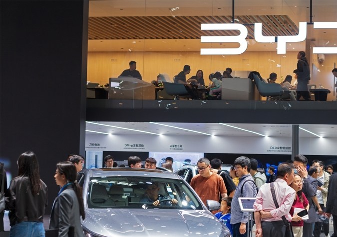 China domina, pero EE.UU. busca su lugar en el mercado de autos japonés.