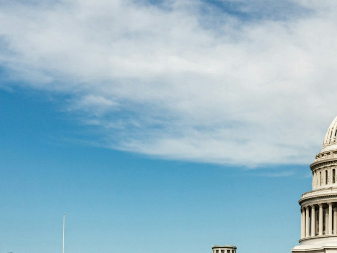 Bugatti Tourbillon: Hiperdeportivo híbrido de 1800 hp para 2026