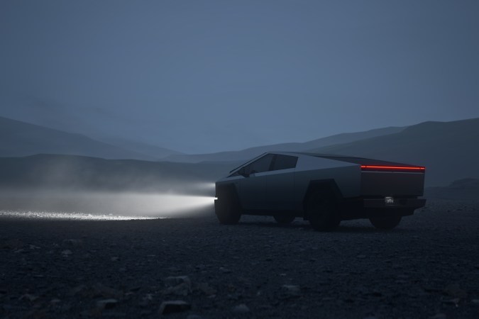 Tesla ajusta planes: Cybertruck sin extensor de autonomía en 2025.
