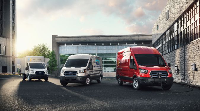 Descubre el descuento de empleado para la Ford Transit 2025 en junio.