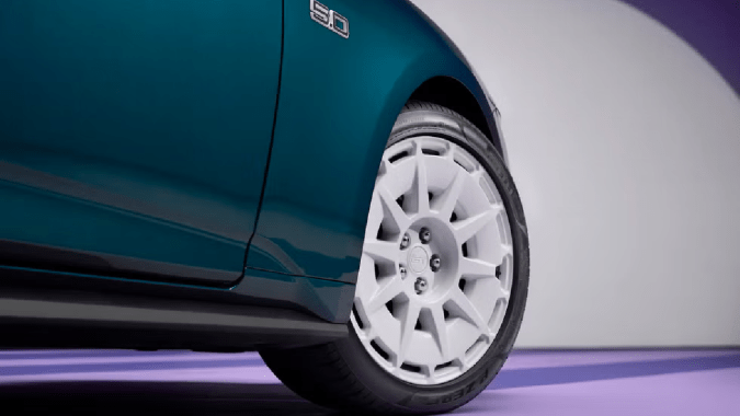 Ford Mustang 2026 body FX una unos rines exclusivos para este paquete.